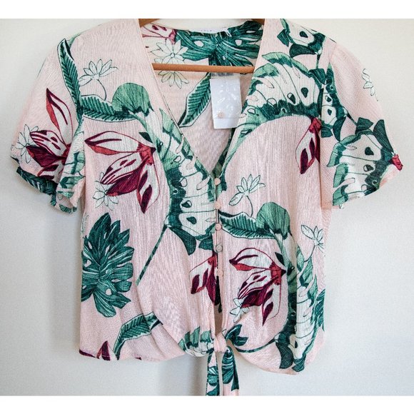 NWT LUSH Blush Palm Short Sleeve Tie Front Shirt - Picture 2 of 8